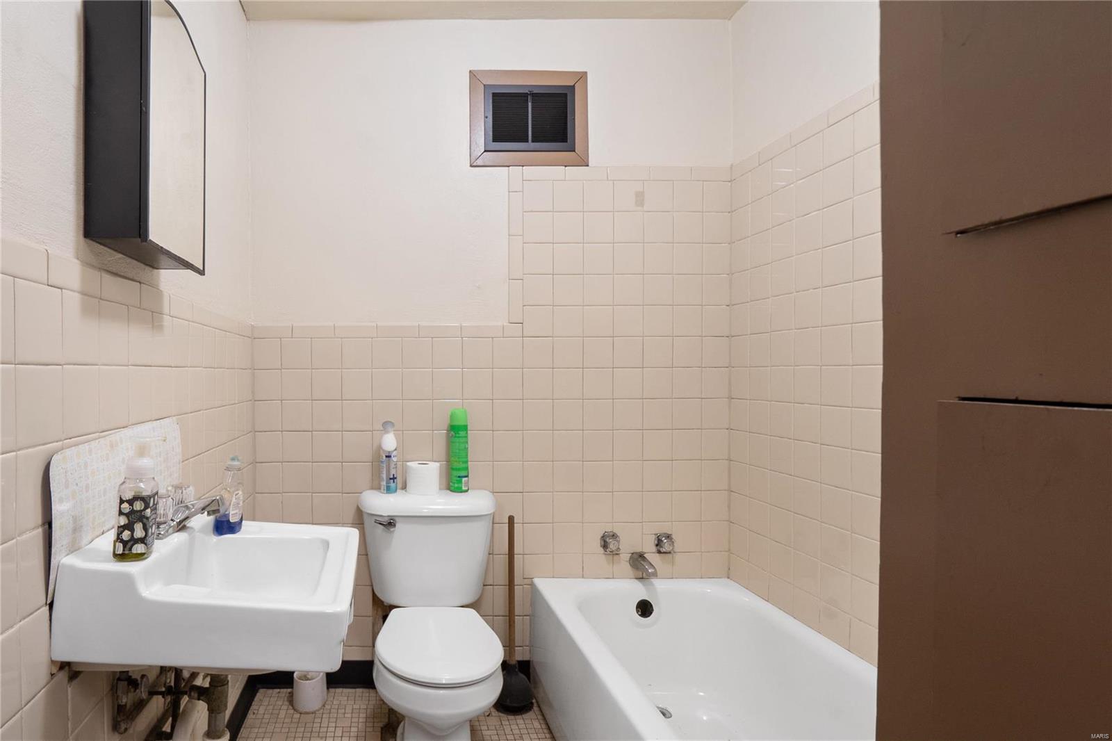 1826 Raab Avenue Property Photo 9
