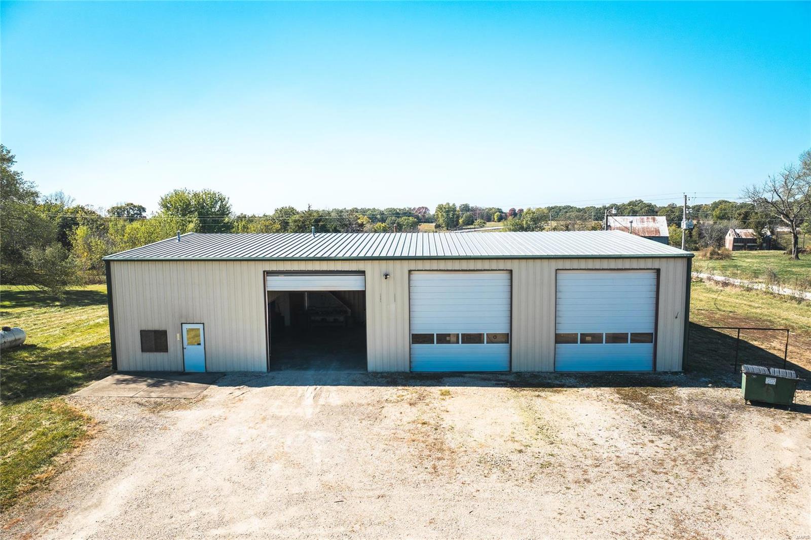 2035 S. Highway 19 Property Photo 1