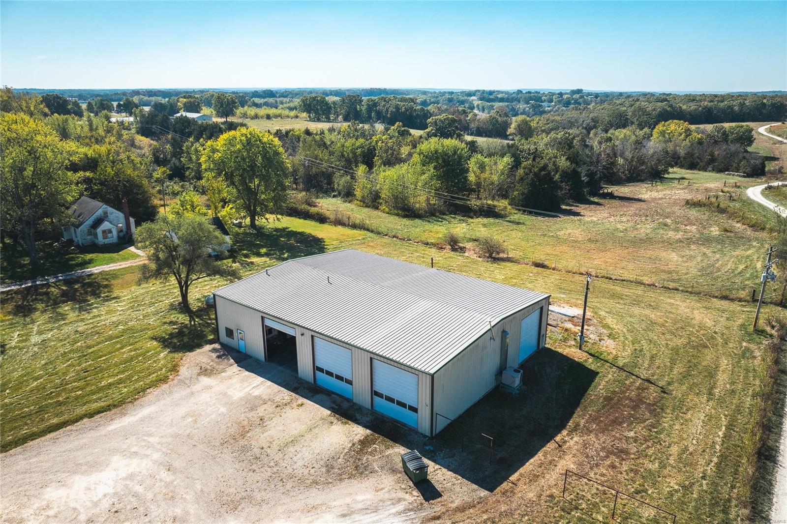2035 S. Highway 19 Property Photo 2