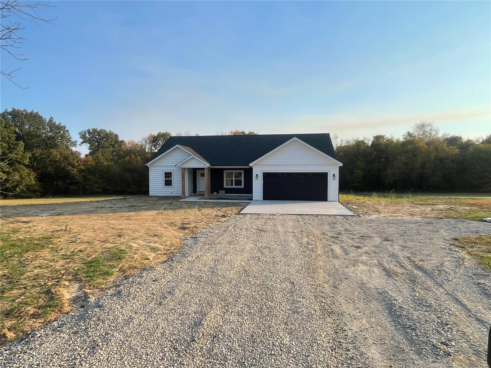 284 Pecan Landing Lane Property Photo 2