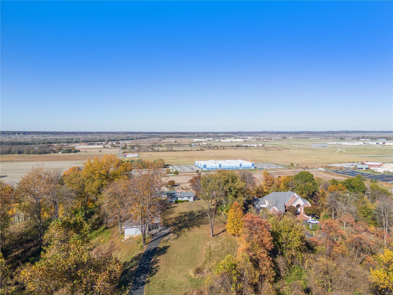 140 S Eatherton Property Photo 3