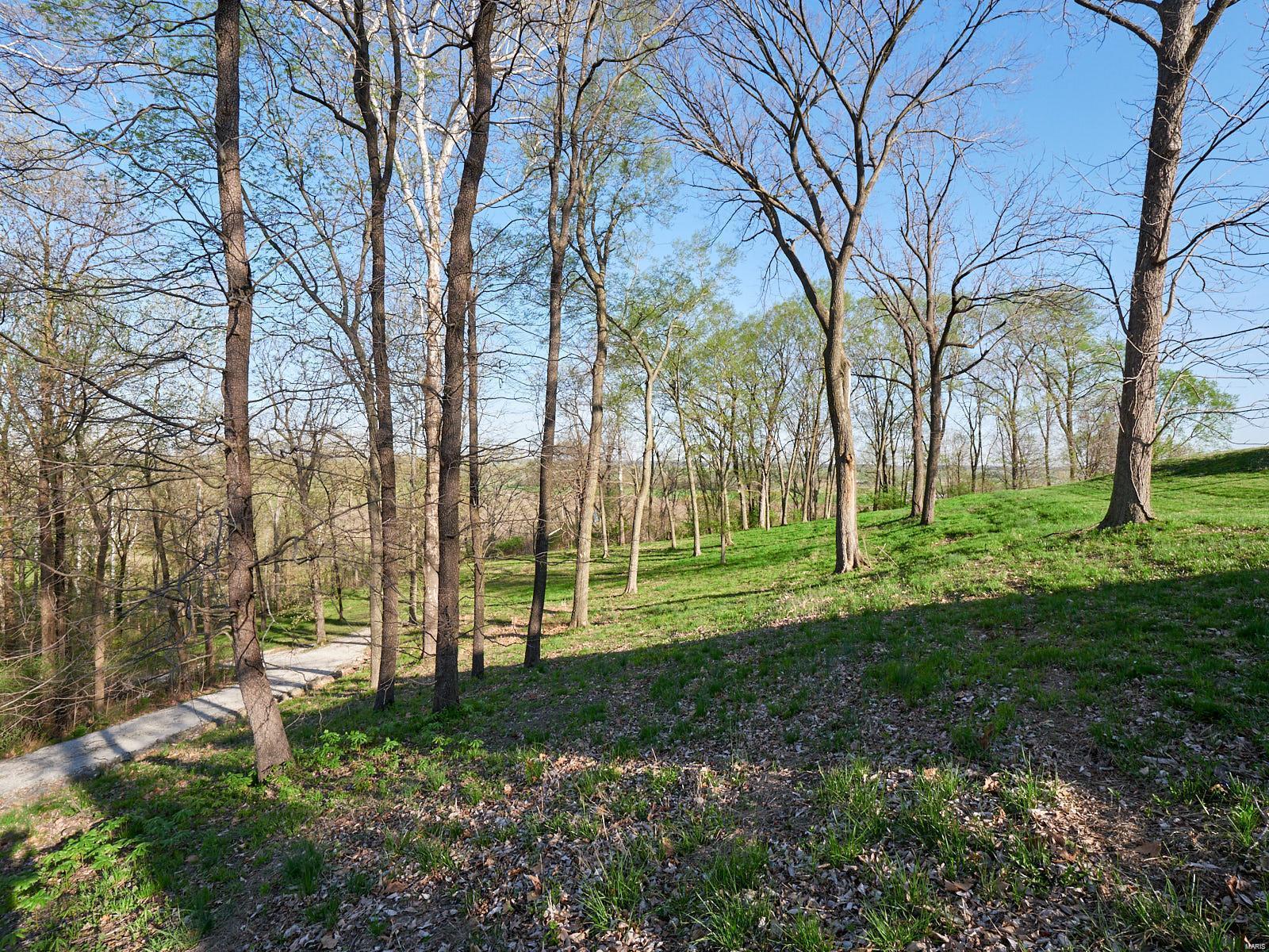 140 S Eatherton Property Photo 11