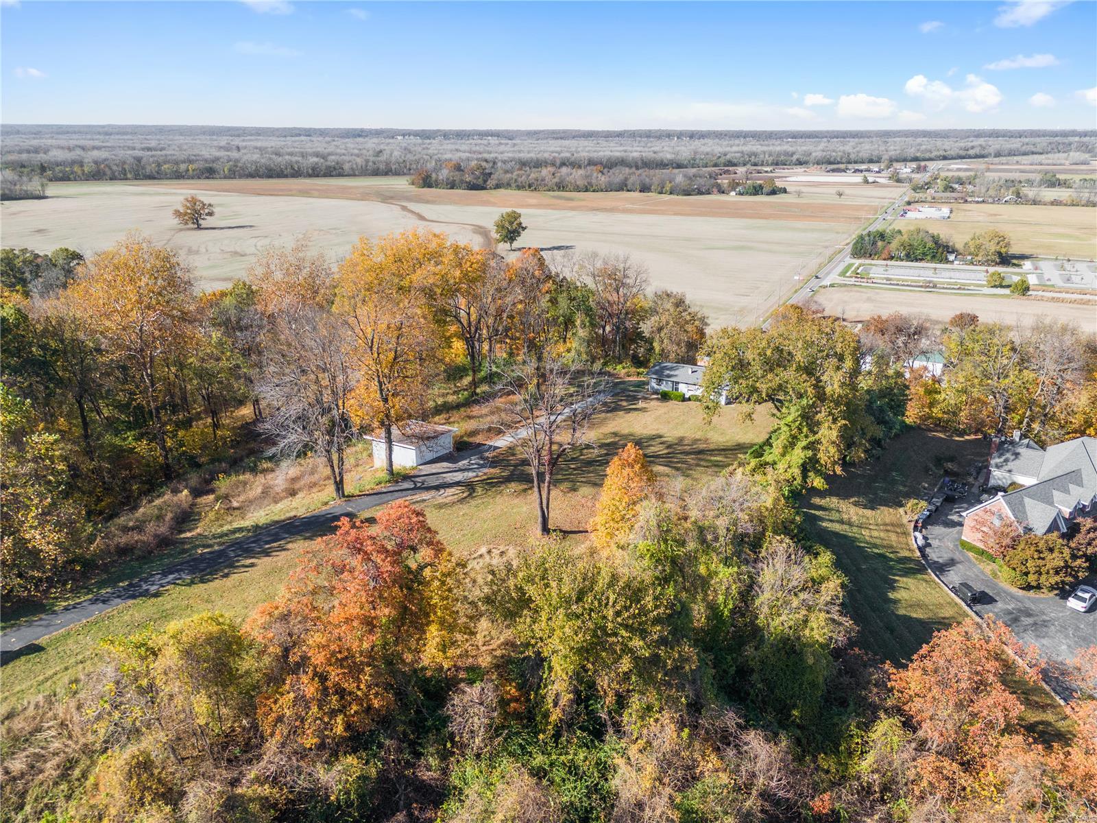 140 S Eatherton Property Photo 16