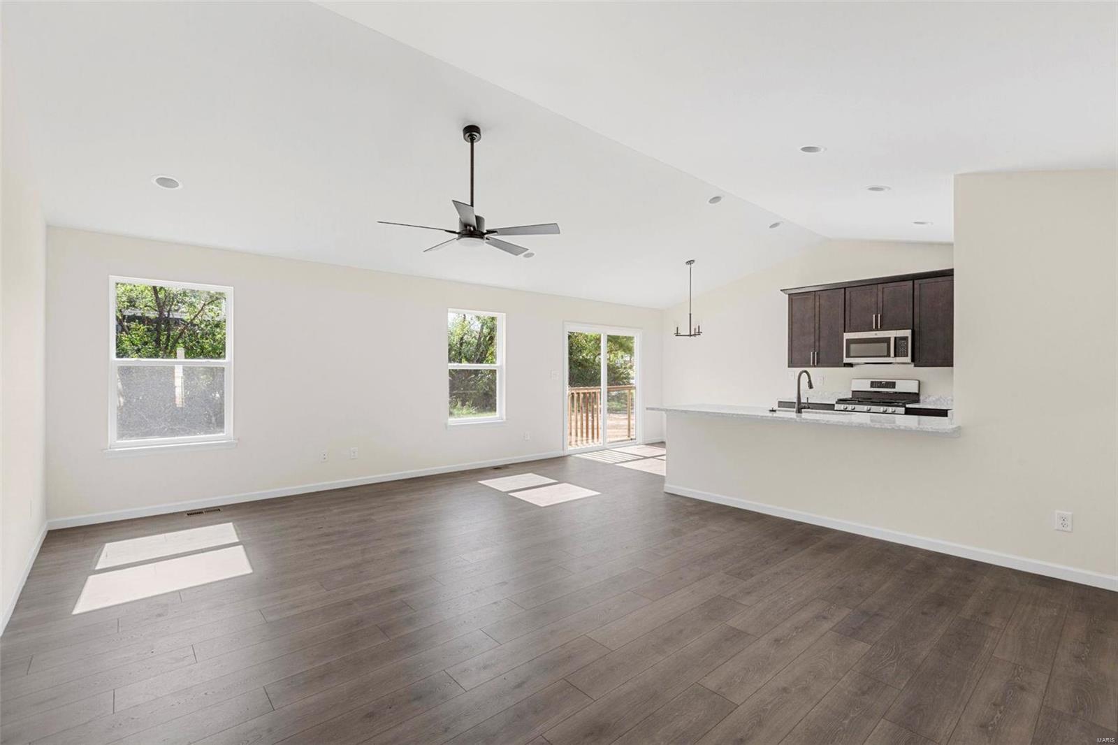 1555 Winding Meadows Drive Property Photo 3