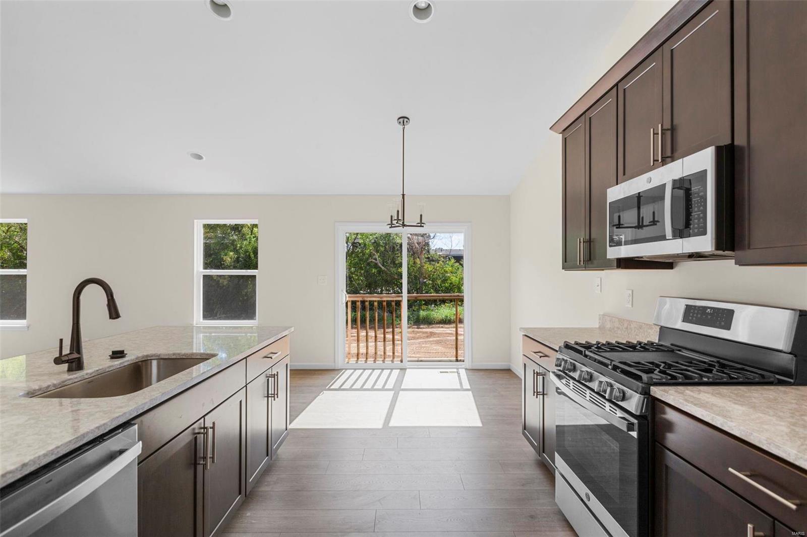 1555 Winding Meadows Drive Property Photo 12