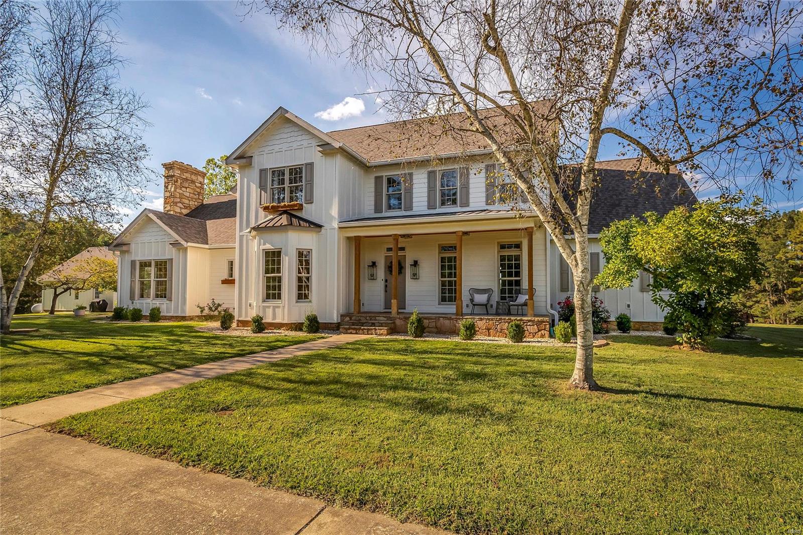 24067749 Property Photo 1