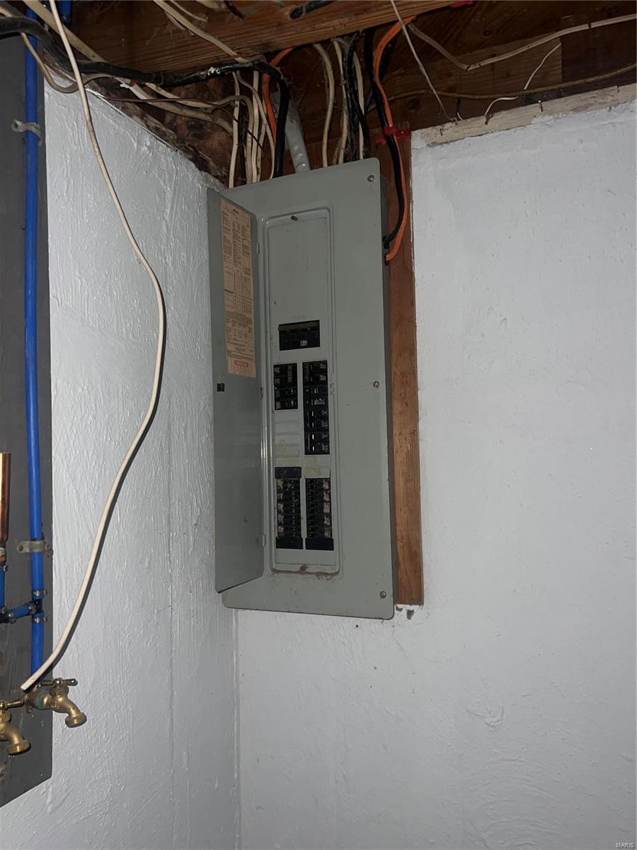 10175 Cloverdale Drive Property Photo 12