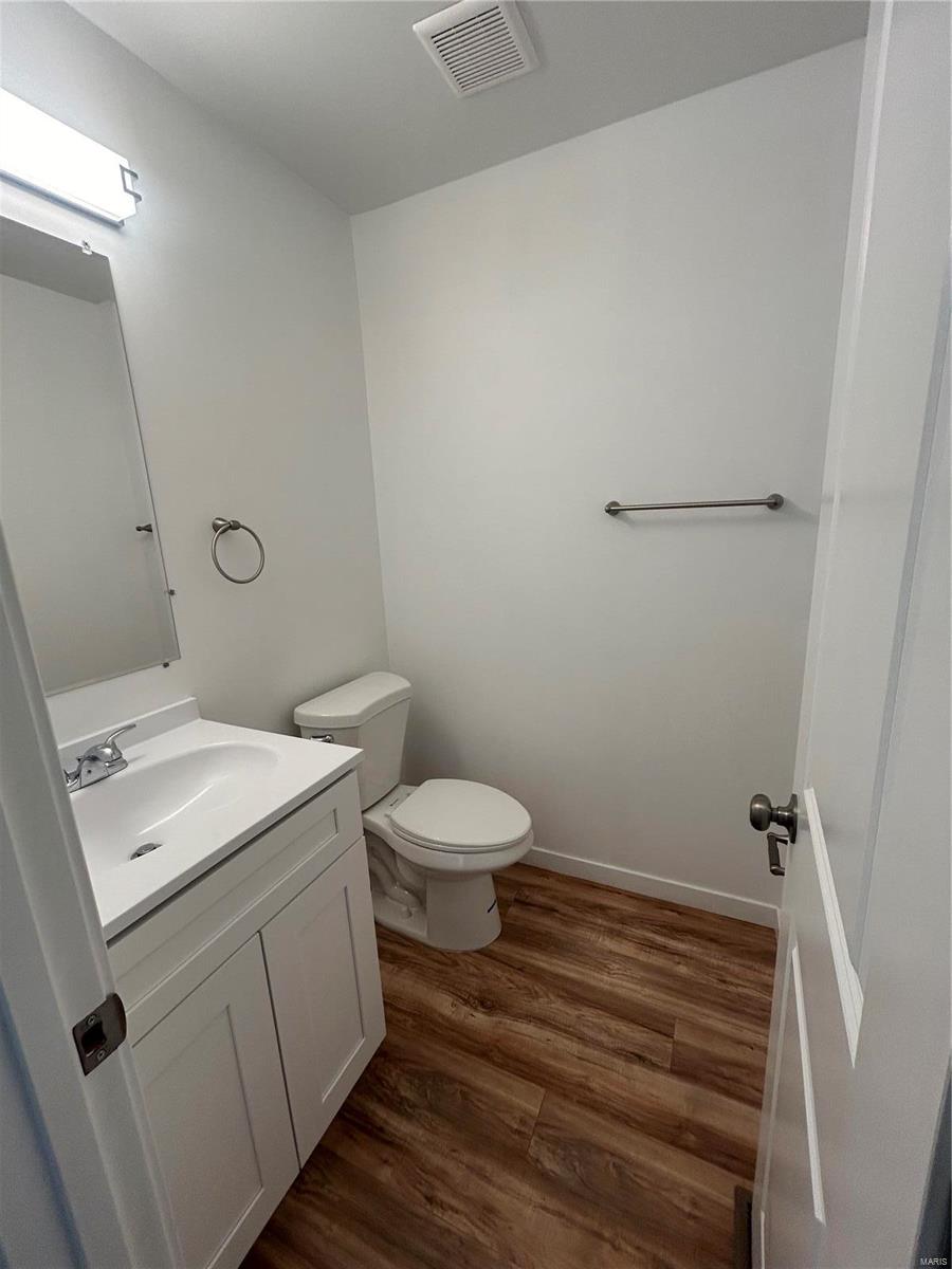 3716 Hebert St Property Photo 8