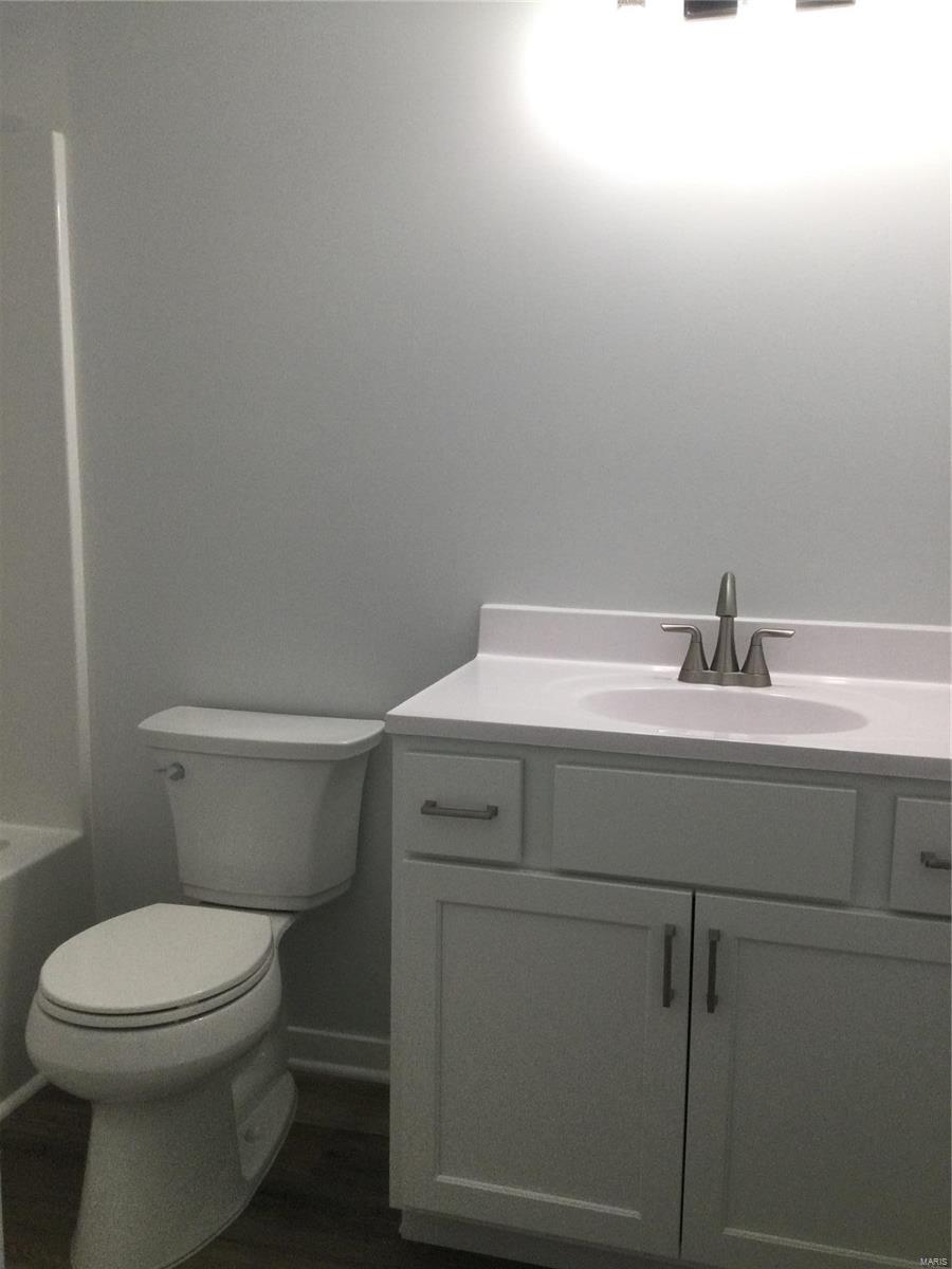 231 N Center Property Photo 6