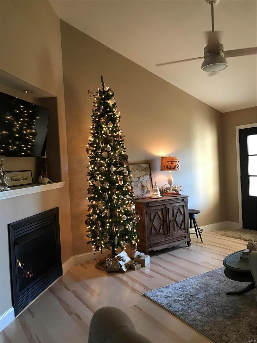 1780 Lakeshore Drive Property Photo 19