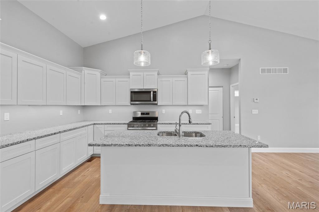 237 Meridian Oaks Drive Property Photo 13