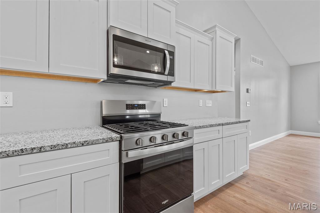 237 Meridian Oaks Drive Property Photo 16
