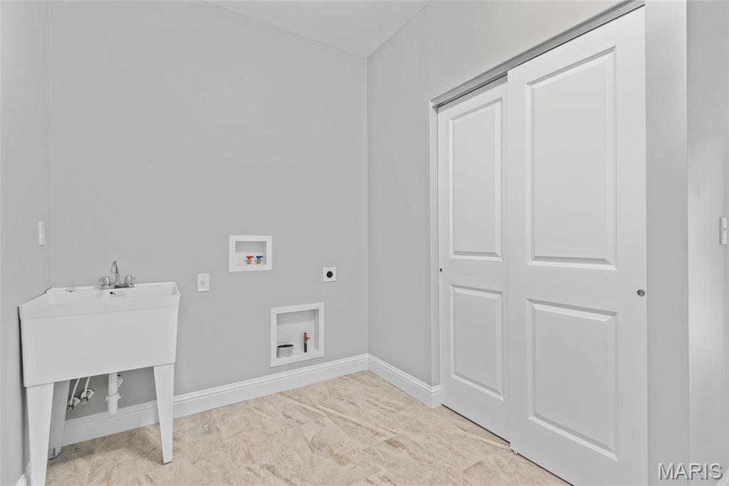 237 Meridian Oaks Drive Property Photo 37