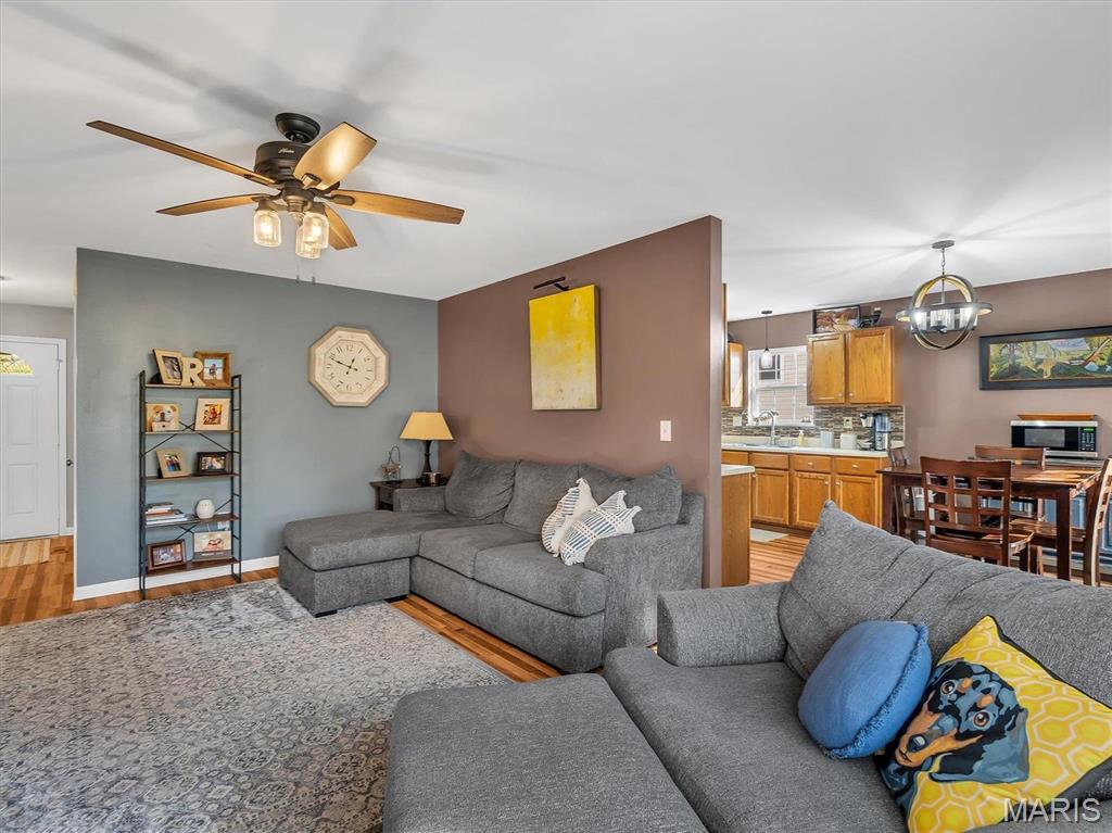 2352 Brookview Drive Property Photo 8