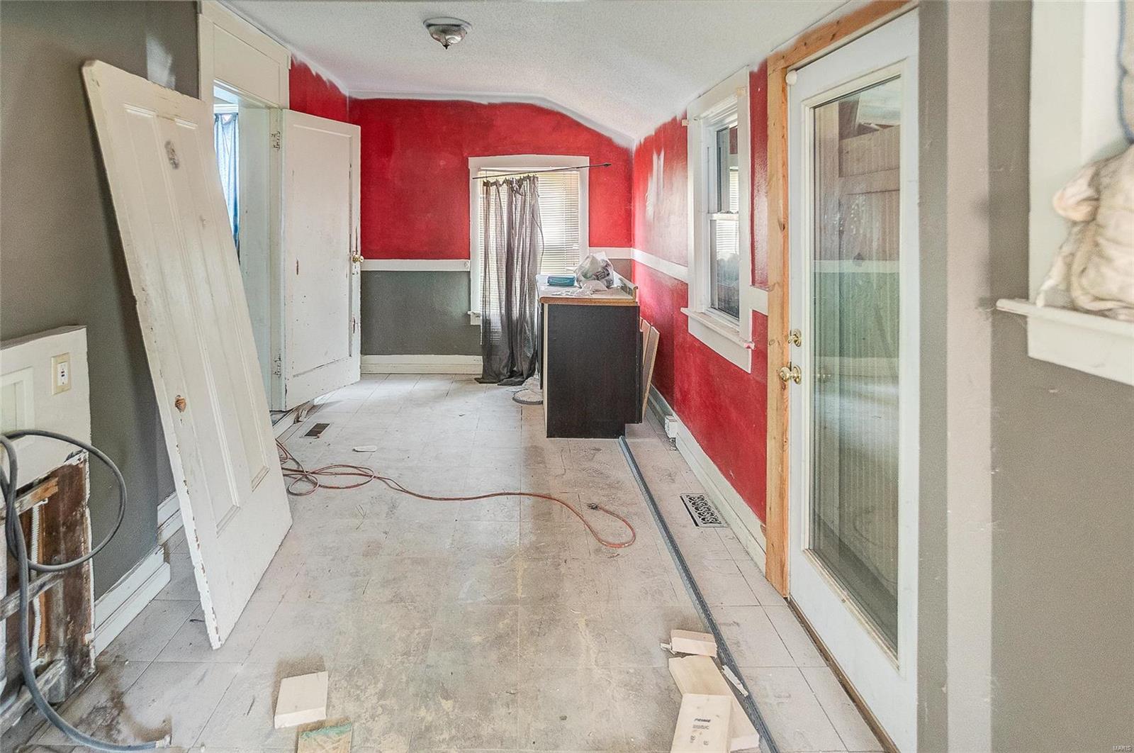 521 E A Street Property Photo 12