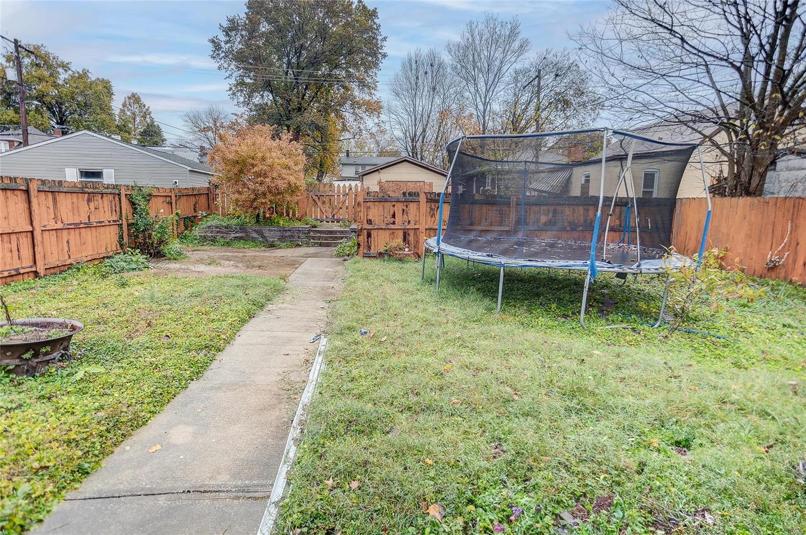 521 E A Street Property Photo 27