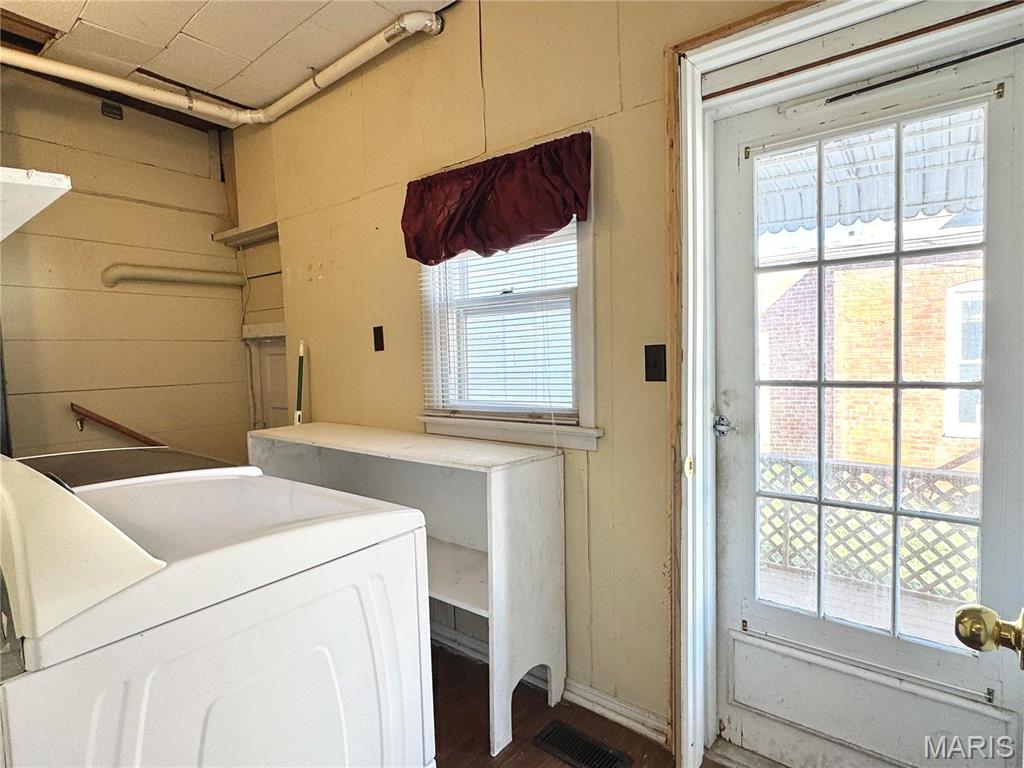906 Georgia Street Property Photo 14