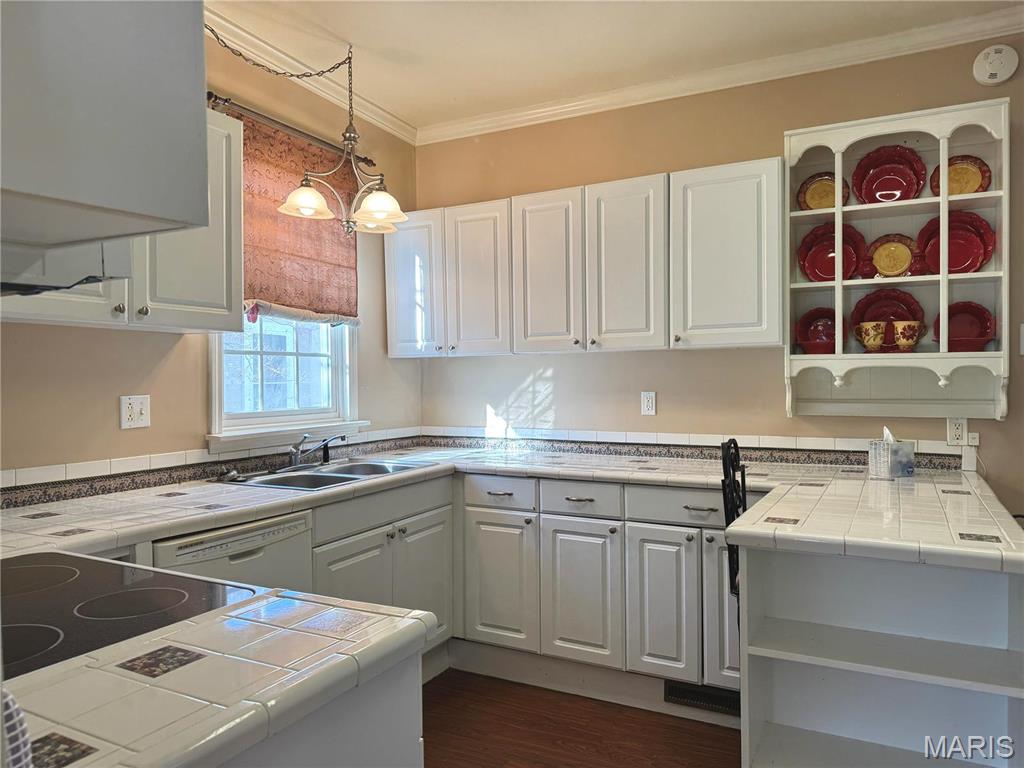 906 Georgia Street Property Photo 25