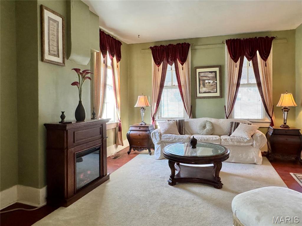 906 Georgia Street Property Photo 27