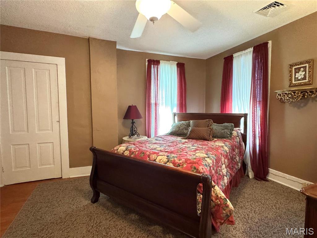 906 Georgia Street Property Photo 49