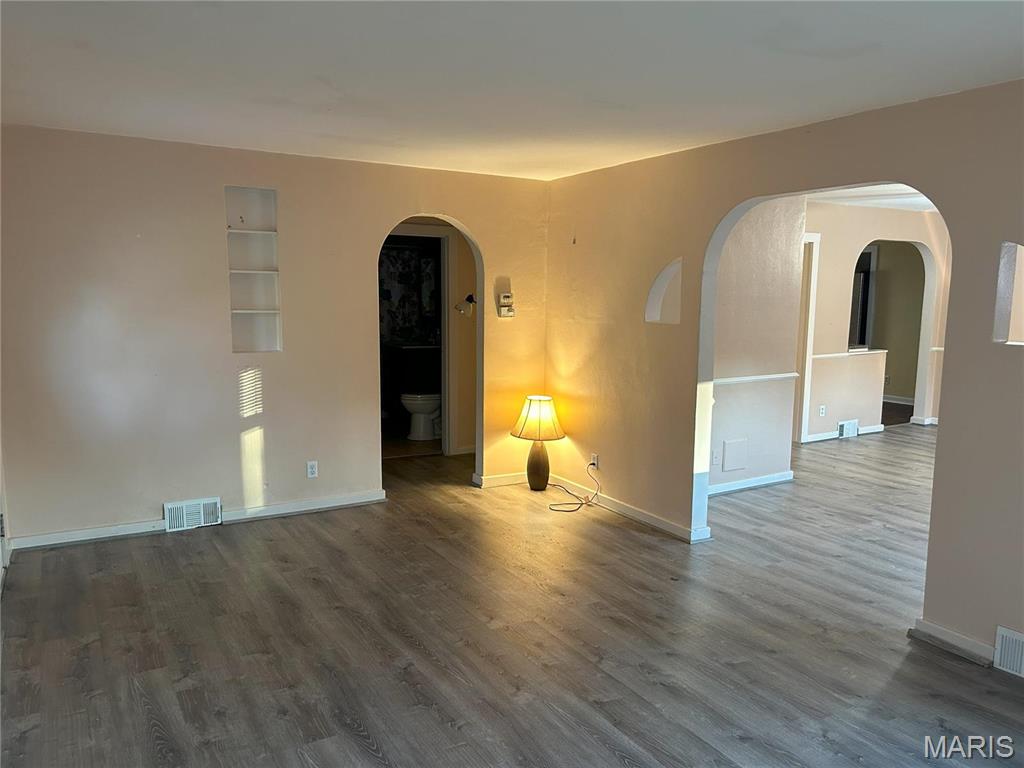 1207 Douglas Street Property Photo 8