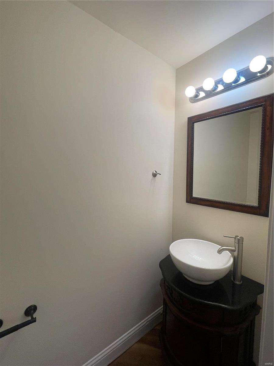 38 Kensington Drive Property Photo 8