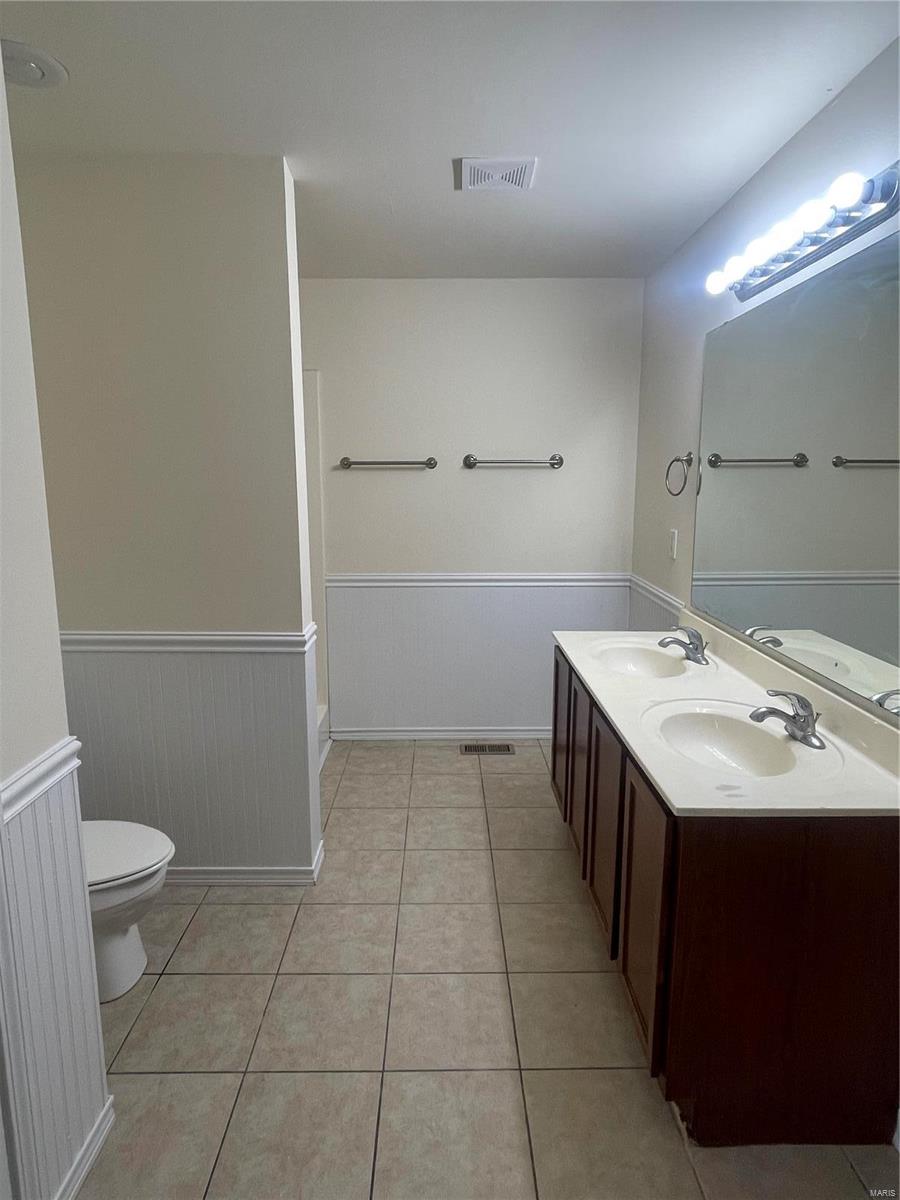 38 Kensington Drive Property Photo 14