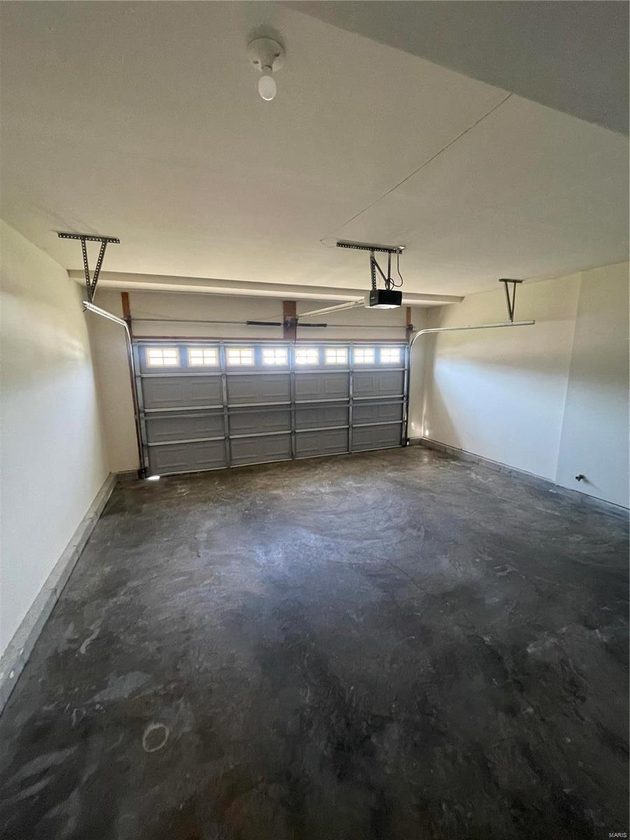 38 Kensington Drive Property Photo 26