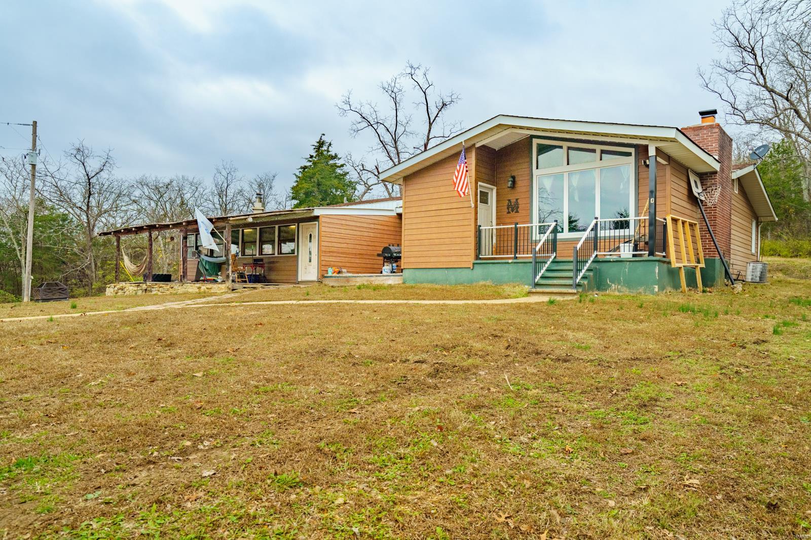 10665 Old Highway 66 Property Photo 1