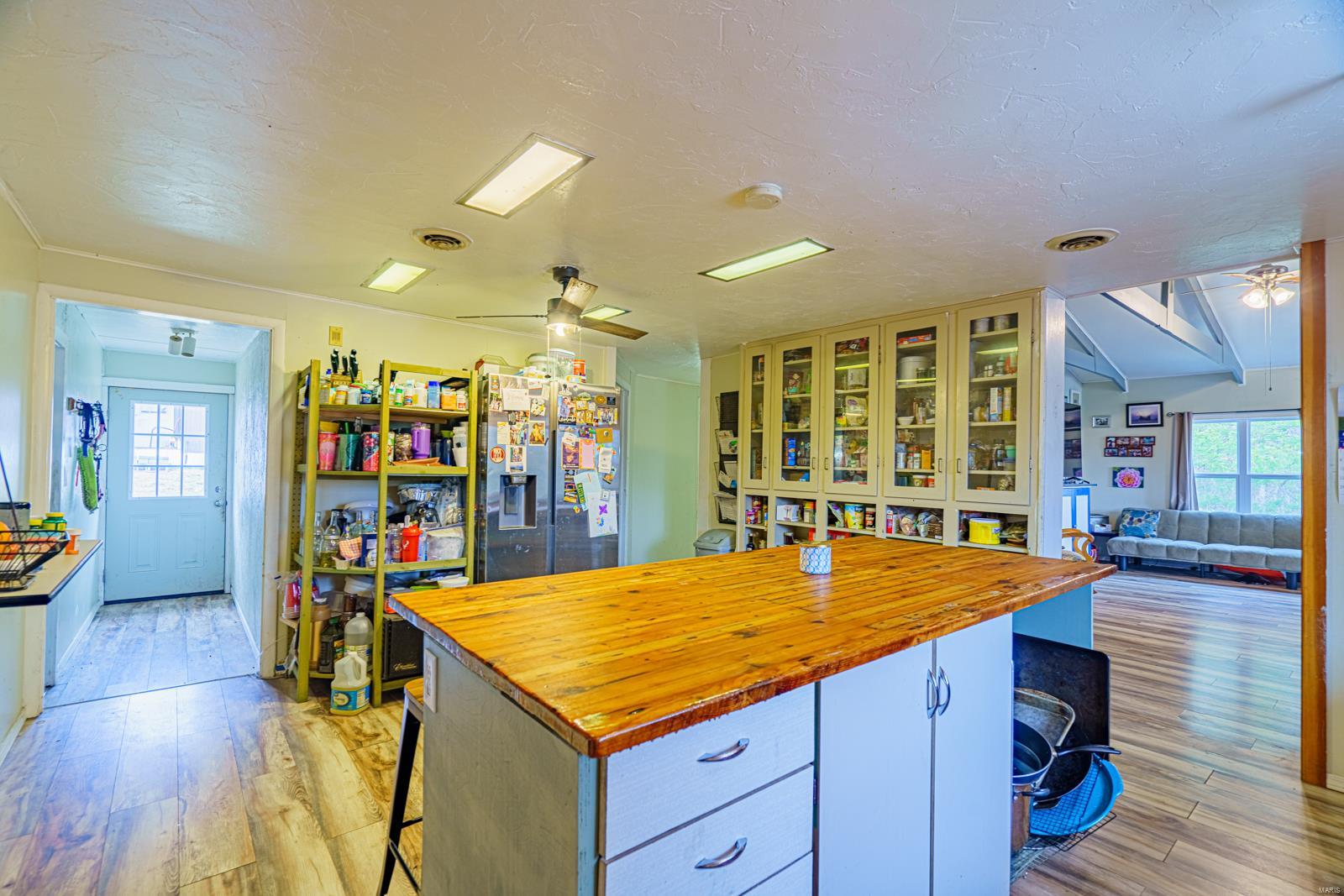 10665 Old Highway 66 Property Photo 10