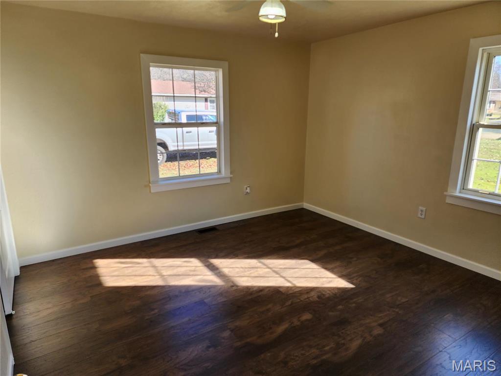 308 Navajo St Property Photo 9