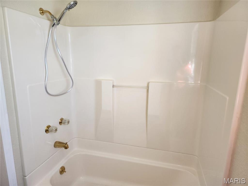 308 Navajo St Property Photo 18