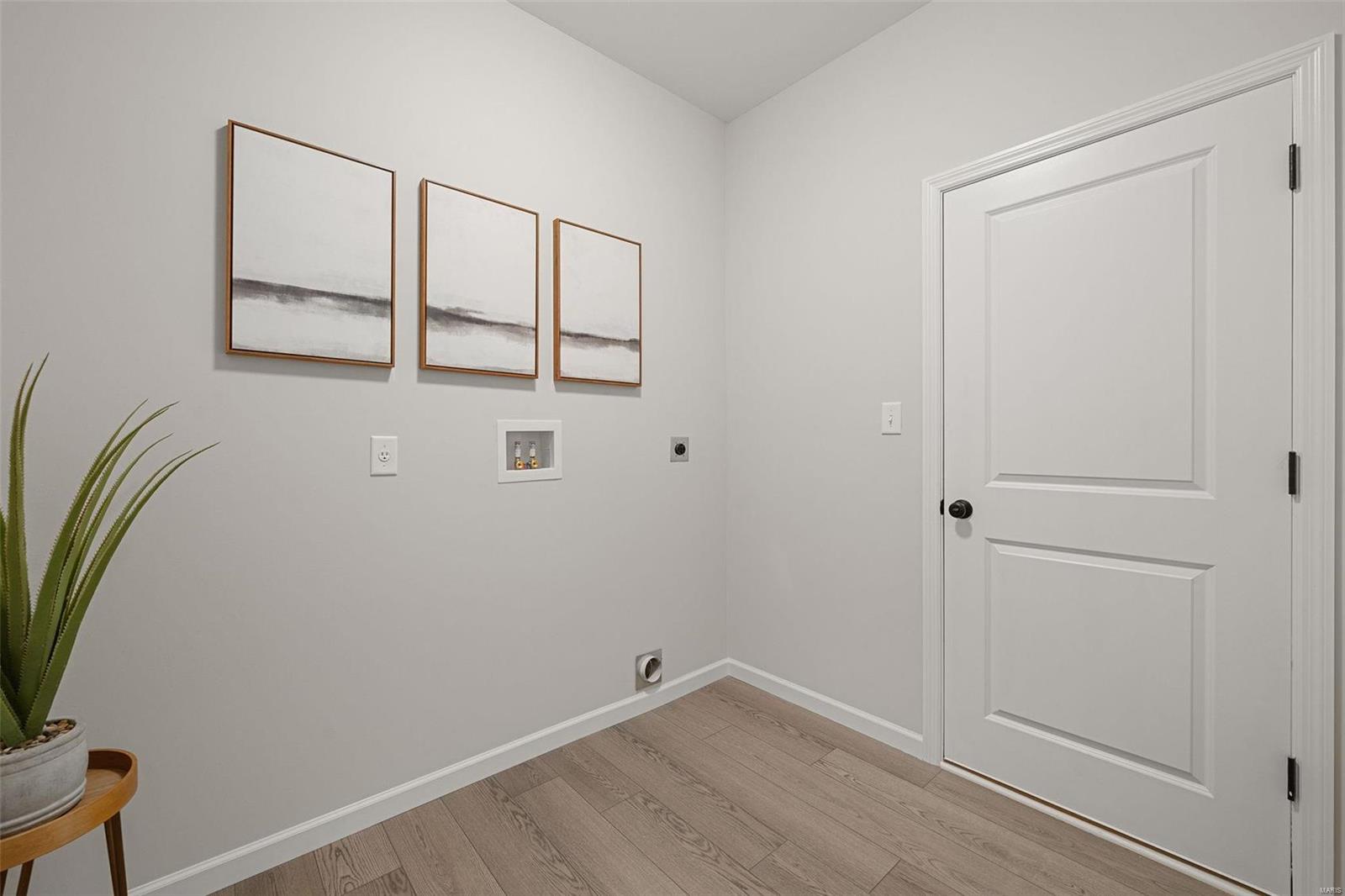 2328 Fernau Court Property Photo 17