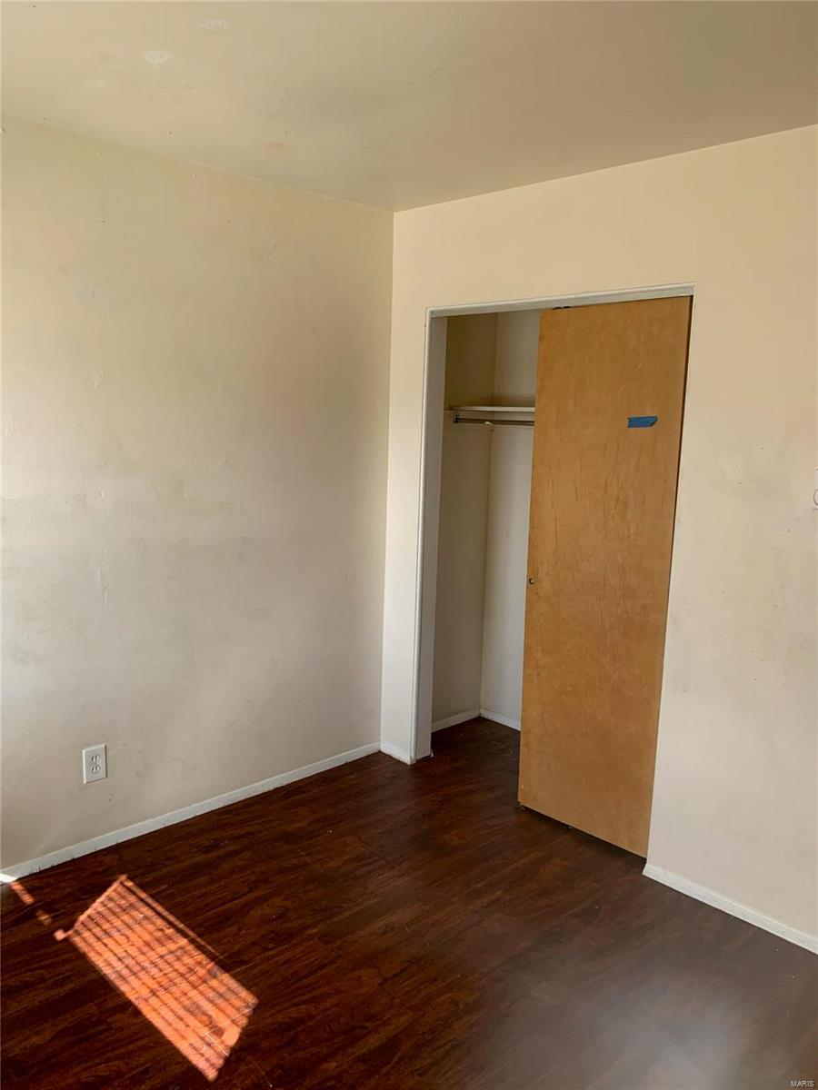 7200 Hazelcrest Property Photo 10