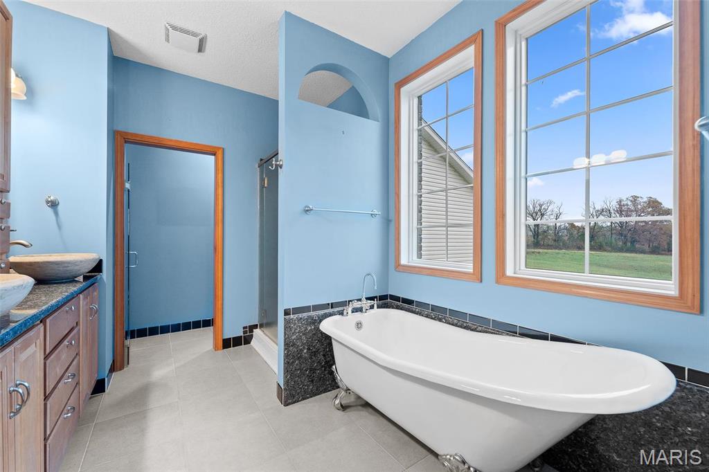 5310 Tebbetts View Drive Property Photo 16