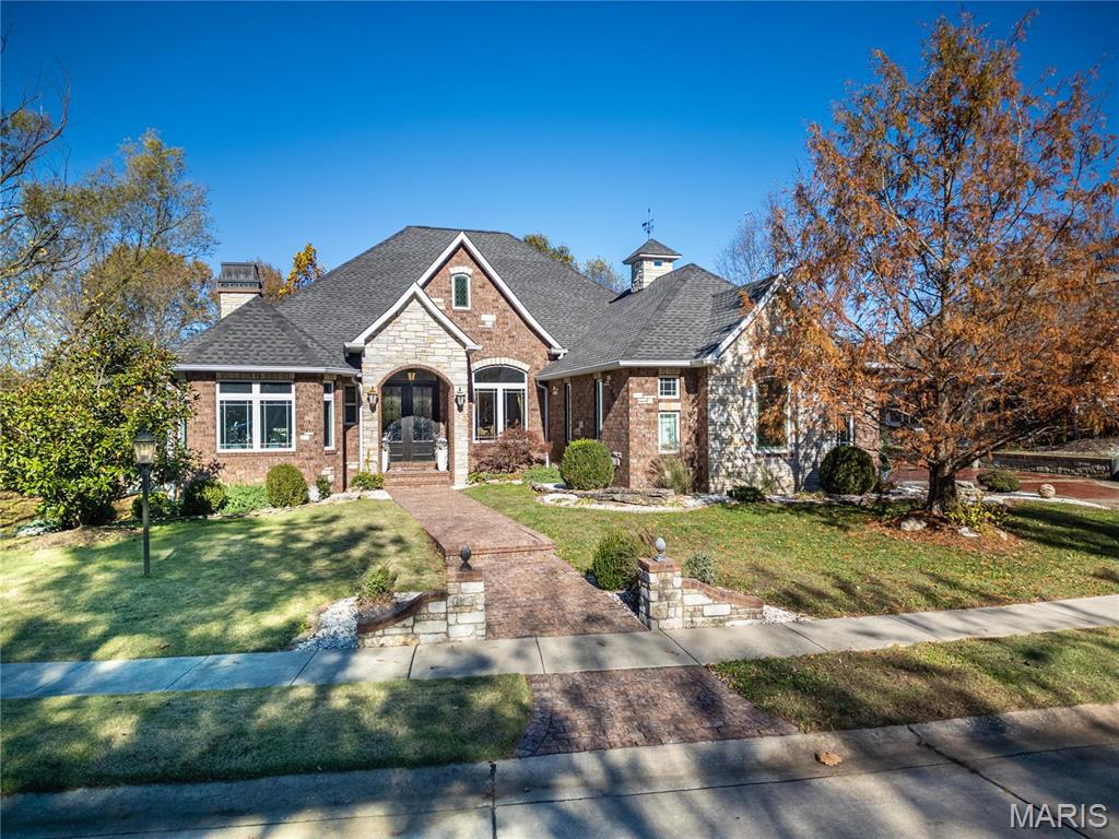 7406 Creek Ridge Lane Property Photo 1