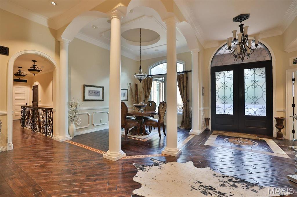 7406 Creek Ridge Lane Property Photo 4
