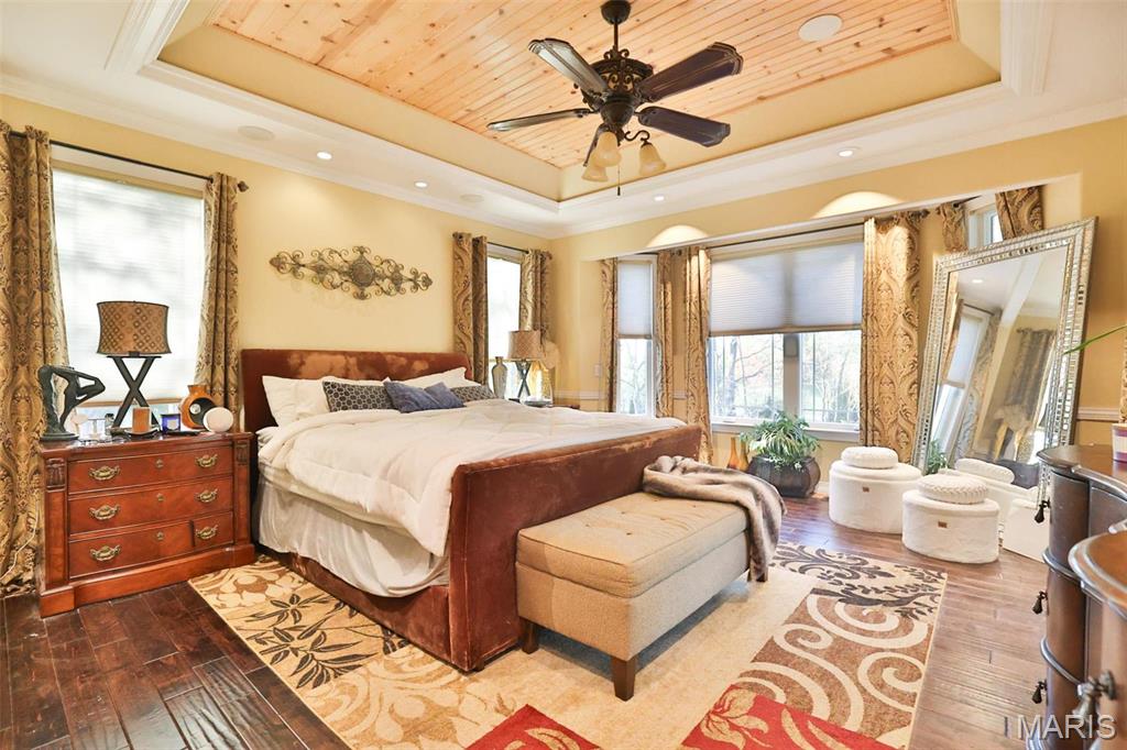 7406 Creek Ridge Lane Property Photo 10