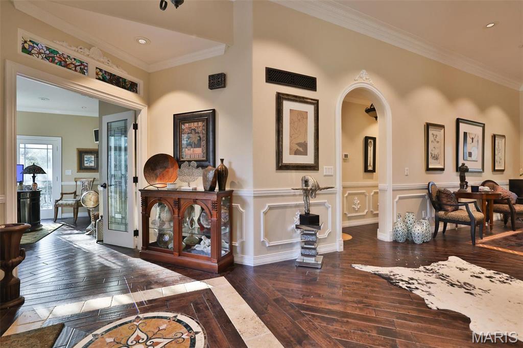 7406 Creek Ridge Lane Property Photo 28