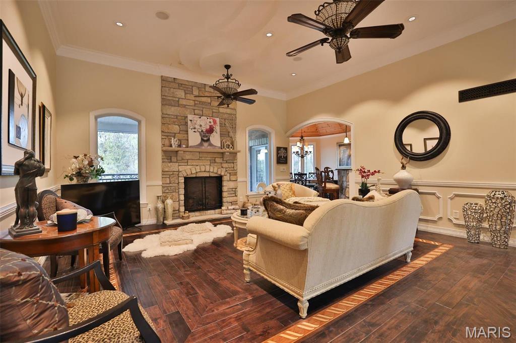 7406 Creek Ridge Lane Property Photo 30
