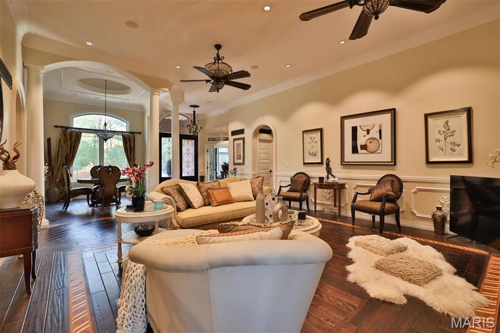 7406 Creek Ridge Lane Property Photo 32