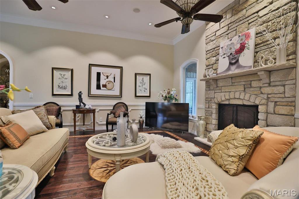 7406 Creek Ridge Lane Property Photo 33
