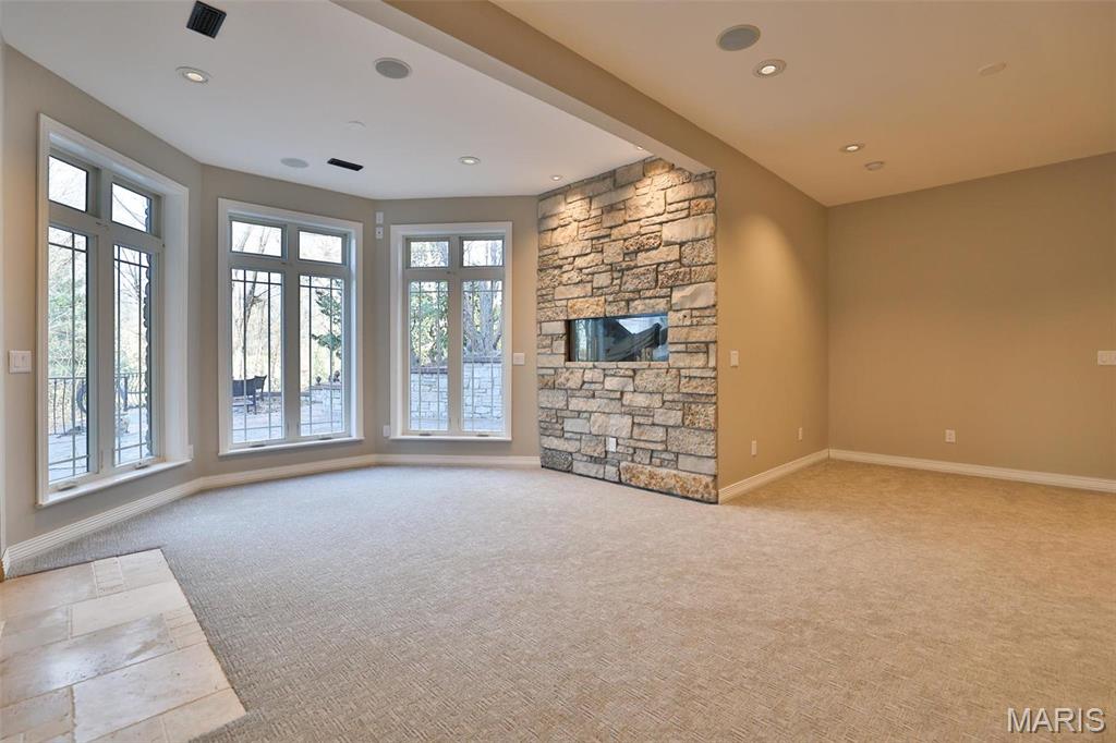 7406 Creek Ridge Lane Property Photo 62