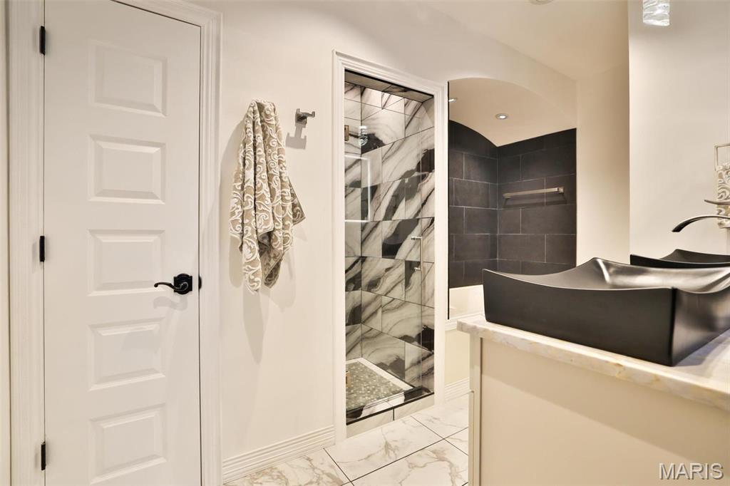 7406 Creek Ridge Lane Property Photo 66