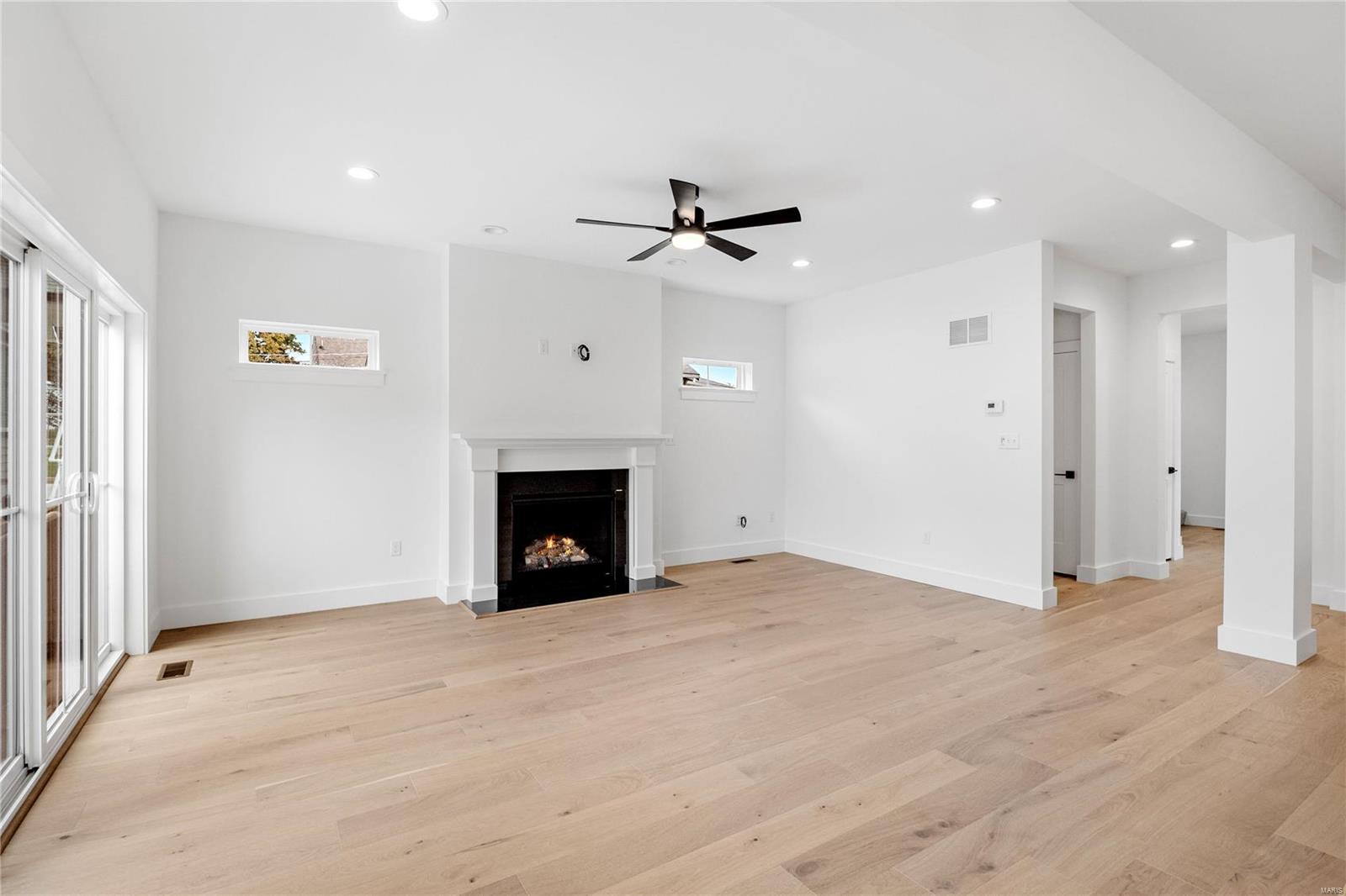 6927 Sutherland Avenue Property Photo 14