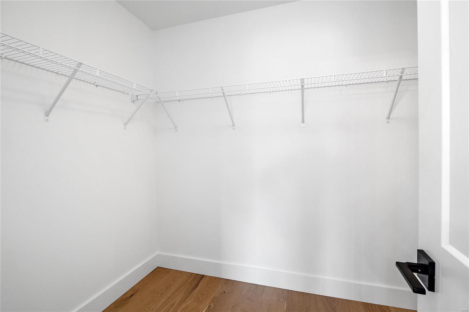 6927 Sutherland Avenue Property Photo 25