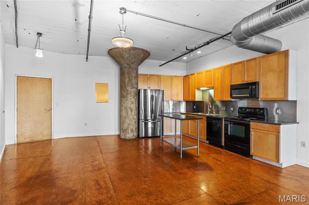 2020 Washington Avenue 412 Property Photo 3