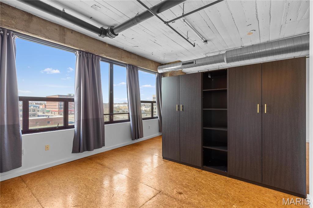 2020 Washington Avenue 412 Property Photo 6