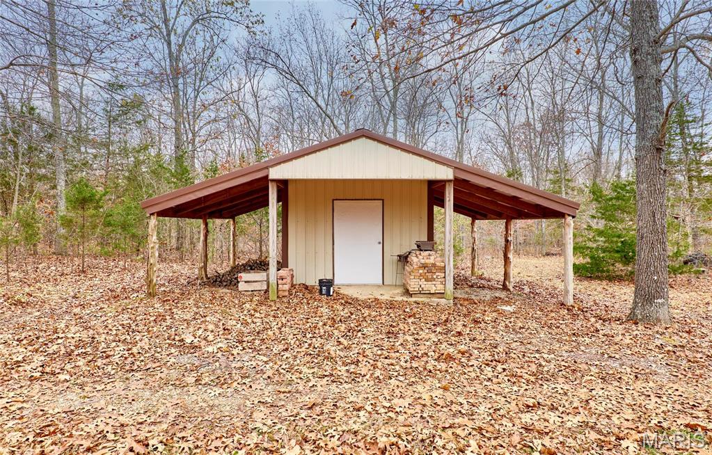 10994 Webster Road Property Photo 4