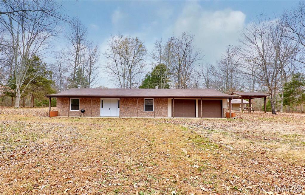 10994 Webster Road Property Photo 8